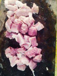 家常菜干豇豆烧肉做法图解1)