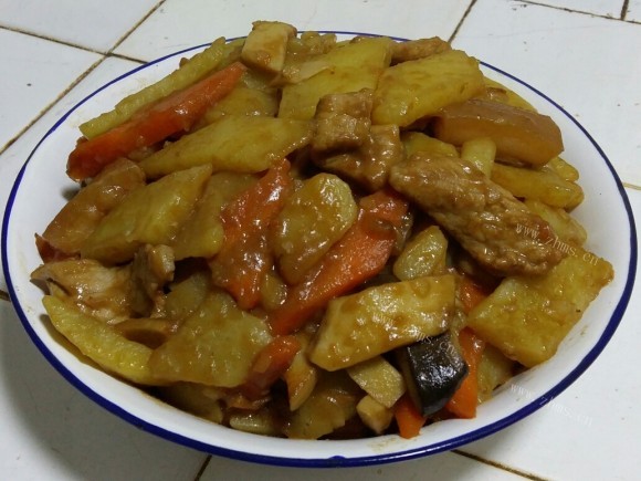 垂涎欲滴的土豆炒肉片