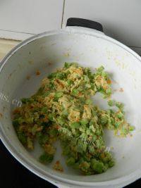 家常菜苦瓜炒鸡蛋