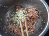甘脆的油面筋塞肉做法图解5)