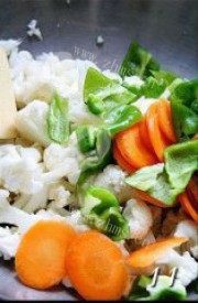 甜软的花菜炒肉片做法图解11)