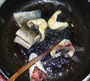 美味的苹果生鱼汤做法图解3)