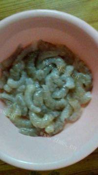 美味的蒜苔炒虾仁做法图解2)