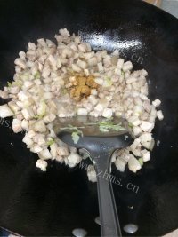 美味的炸酱做法图解5)
