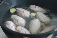 美味的可乐鸡翅做法图解2)