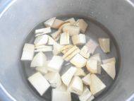 家常菜五花肉烧春笋做法图解4)