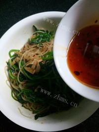 家常菜菠菜拌粉丝做法图解8)