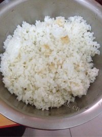 香糯爽滑的蛋炒饭做法图解1)