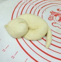 可爱懒猫面包做法图解12)