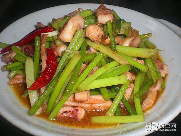 蒜薹炒鱿鱼