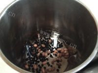 唇齿留香的黑豆花生豆浆做法图解2)