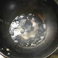色香味俱全的牛肉味噌拉面做法图解7)