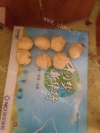 自制椰蓉面包做法图解7)