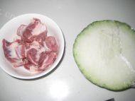 回味无穷的冬瓜排骨汤做法图解1)