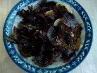 好吃的农家蒸腊肉做法图解5)