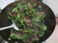 十分诱人的蒜香苋菜做法图解4)