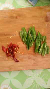 家常菜爆炒油麦菜做法图解2)