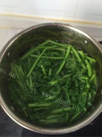清淡的凉拌茼蒿做法图解1)