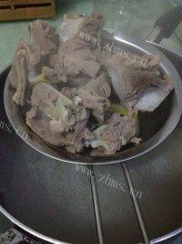 美味的萝卜鱼丸汤做法图解6)