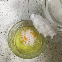 自制巧克力熔岩蛋糕做法图解6)