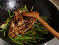 「自制」芹菜炒肉做法图解11)
