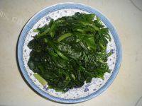 家常菜麻酱拌菠菜做法图解2)