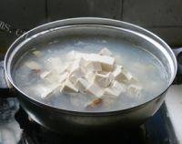 家常菜蛤蜊炖豆腐做法图解5)