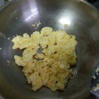 蒜苔炒鸡蛋的做法图解五