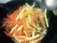 美味的新疆抓饭做法图解11)