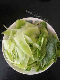 家常菜莴笋炒肉做法图解1)