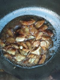 鲜美可口的红烧茄子做法图解9)