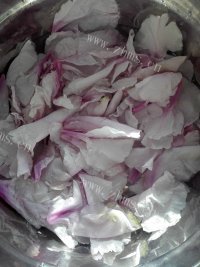 家常牡丹花炒鸡蛋做法图解2)