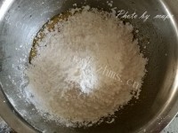 （颗颗香）蛋奶小镘头做法图解2)