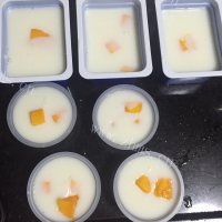 自制芒果奶冻做法图解6)