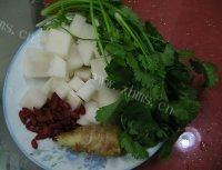 味道不错的羊肉炖萝卜做法图解2)