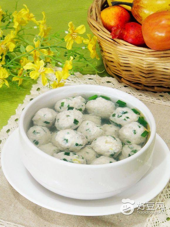 氽鲅鱼丸子