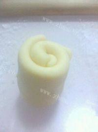 豆沙菊花酥做法图解8)