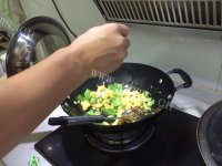 家常菜青椒炒蛋做法图解6)