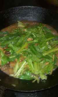 家常菜菠菜炖豆腐做法图解7)