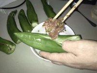 口感好的油焖尖椒做法图解6)
