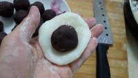 口感饱满的红豆冰皮月饼做法图解7)