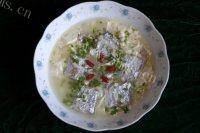 家常带鱼炖豆腐