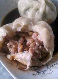 美味的茄丁肉包