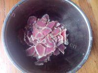 家常菜腊肉炒花菜做法图解5)