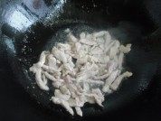 肉丝炒豆角做法图解3)
