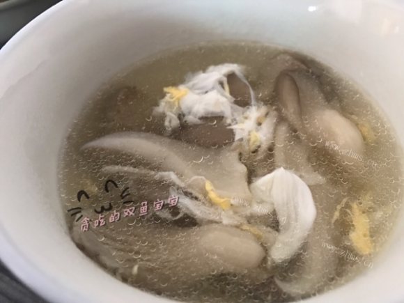 平菇鸡蛋汤
