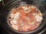 美味的红菇排骨汤