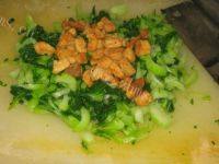 口感极佳的菜肉馄饨做法图解6)