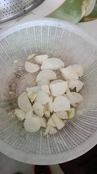 自制酸辣萝卜做法图解1)