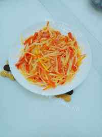 家常菜胡萝卜炒土豆丝